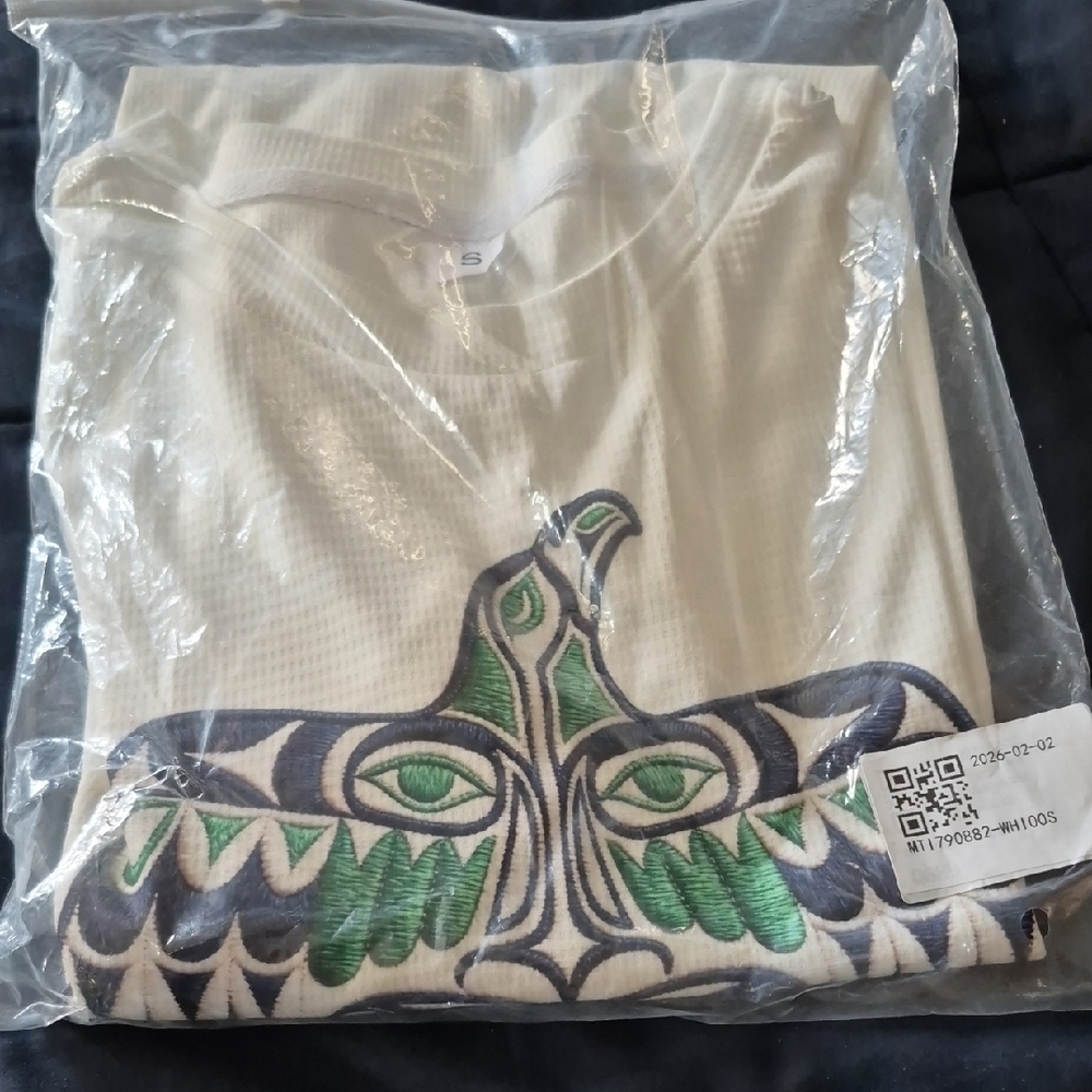 Embroidered Thunderbird Graphic Tee - White & Green